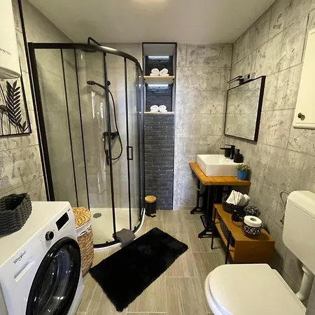 Massimo Apartment *